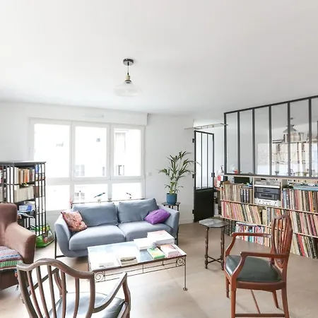 Superb Family Apartment In Paris